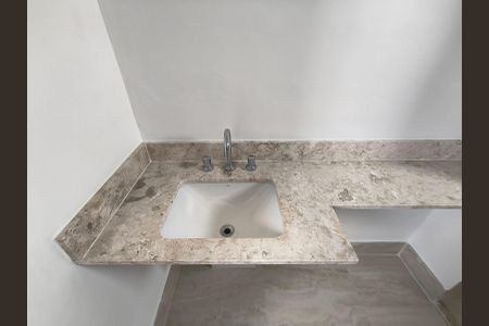 Apartamento à venda com 76m², 2 quartos e 1 vagaBanheiro da Suíte 1