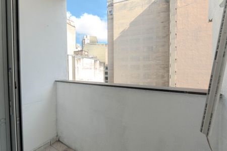 Studio à venda com 29m², 1 quarto e sem vaga Studio à venda com 29m², 1 quarto e sem vagaSacada