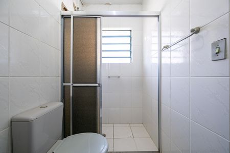 Casa à venda com 250m², 5 quartos e 2 vagasBanheiro da Suíte