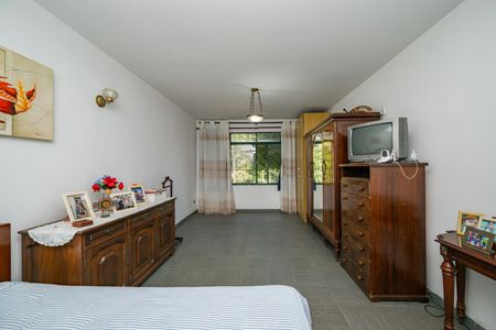 Casa à venda com 250m², 5 quartos e 2 vagasSala