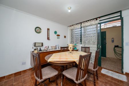 Casa à venda com 250m², 5 quartos e 2 vagasCopa