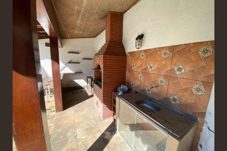 Casa à venda com 590m², 4 quartos e 3 vagasÁrea Externa