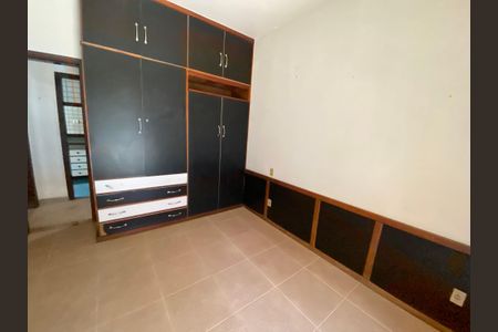 Casa à venda com 590m², 4 quartos e 3 vagasQuarto 4