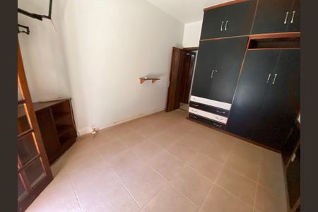 Casa à venda com 590m², 4 quartos e 3 vagasQuarto 4
