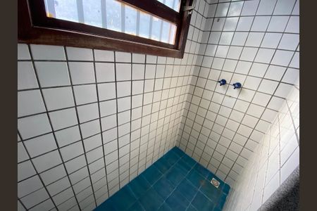 Casa à venda com 590m², 4 quartos e 3 vagasBanheiro