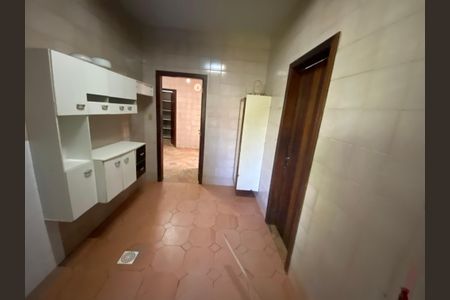 Casa à venda com 590m², 4 quartos e 3 vagasÁrea de Serviço