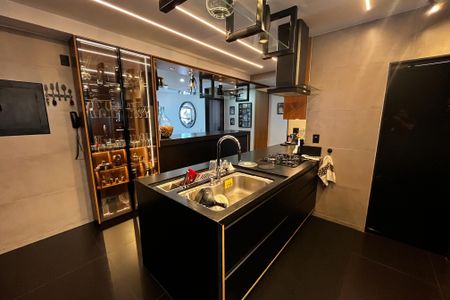 Apartamento à venda com 230m², 3 quartos e 2 vagasCozinha