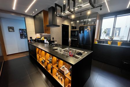 Apartamento à venda com 230m², 3 quartos e 2 vagasCozinha