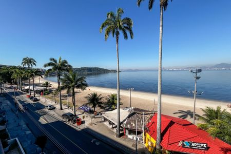 Apartamento à venda com 230m², 3 quartos e 2 vagasVista