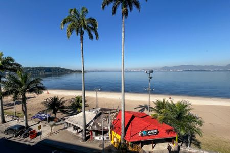 Apartamento à venda com 230m², 3 quartos e 2 vagasVista