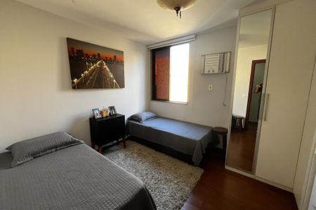 Apartamento à venda com 230m², 3 quartos e 2 vagasQuarto 1