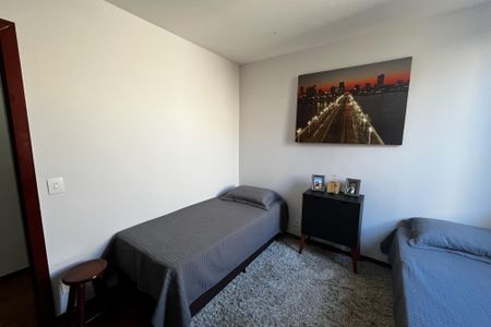 Apartamento à venda com 230m², 3 quartos e 2 vagasQuarto 1