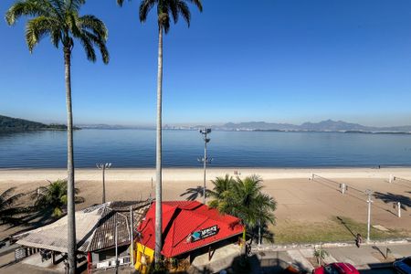 Apartamento à venda com 230m², 3 quartos e 2 vagasVista