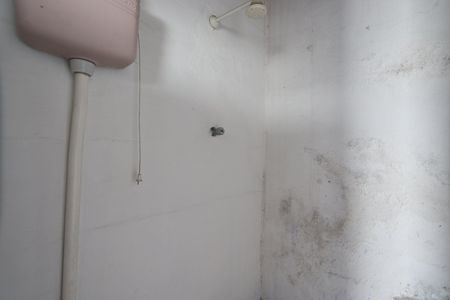 Casa à venda com 132m², 2 quartos e 1 vagaBanheiro de serviço