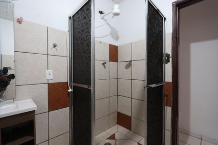 Casa à venda com 132m², 2 quartos e 1 vagaBanheiro