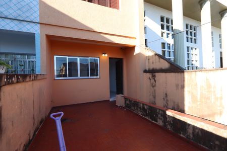 Casa à venda com 132m², 2 quartos e 1 vagaQuintal