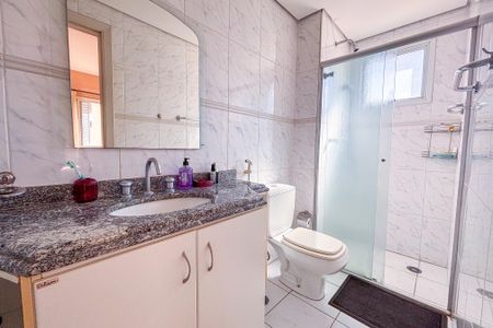 Apartamento à venda com 160m², 3 quartos e 3 vagasBanheiro do Quarto 2