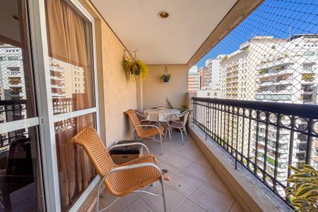 Apartamento à venda com 160m², 3 quartos e 3 vagasSala