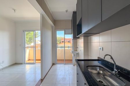 Apartamento para alugar com 49m², 2 quartos e 1 vaga Apartamento para alugar com 49m², 2 quartos e 1 vagaCozinha e Área de Serviço