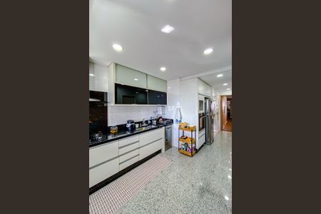 Apartamento à venda com 143m², 3 quartos e 3 vagasCozinha
