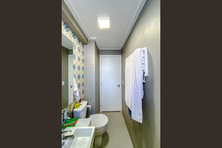 Apartamento à venda com 143m², 3 quartos e 3 vagasBanheiro da Suíte 1