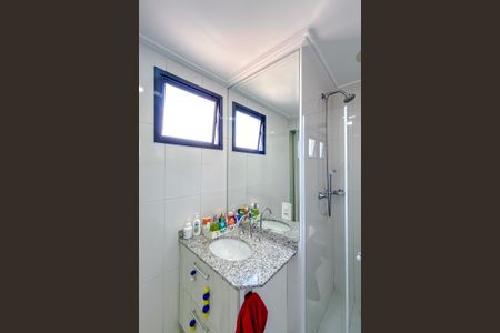 Apartamento à venda com 143m², 3 quartos e 3 vagasBanheiro da Suíte 2