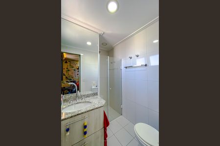 Apartamento à venda com 143m², 3 quartos e 3 vagasBanheiro da Suíte 2