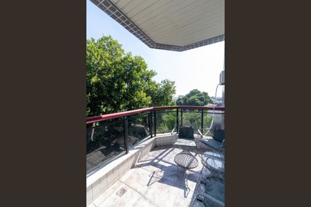 Apartamento para alugar com 102m², 3 quartos e 1 vagaVaranda