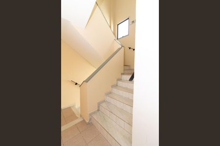Apartamento para alugar com 102m², 3 quartos e 1 vagaEscada
