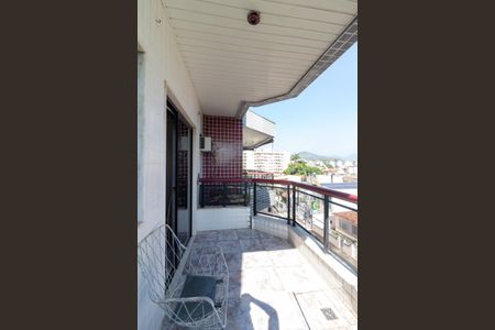 Apartamento para alugar com 102m², 3 quartos e 1 vagaVaranda
