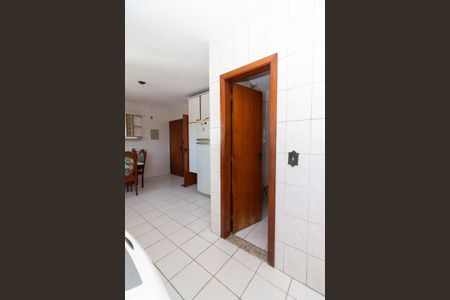 Apartamento para alugar com 102m², 3 quartos e 1 vagaÁrea de Serviço
