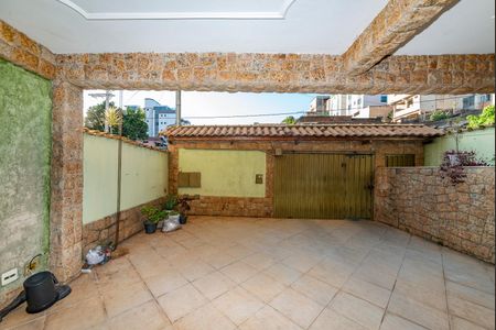 Casa para alugar com 297m², 4 quartos e 4 vagasGaragem
