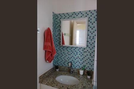 Apartamento à venda com 65m², 2 quartos e 1 vaga Apartamento à venda com 65m², 2 quartos e 1 vagaBanheiro da Suíte 2