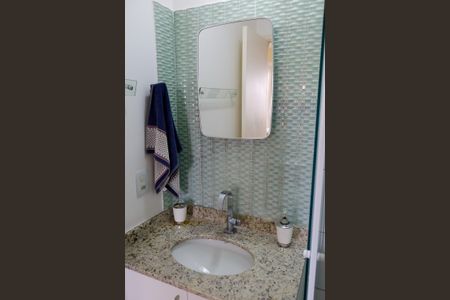 Apartamento à venda com 65m², 2 quartos e 1 vaga Apartamento à venda com 65m², 2 quartos e 1 vagaBanheiro