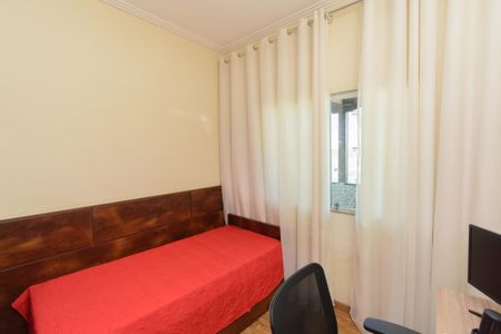 Casa à venda com 600m², 3 quartos e 7 vagas Casa à venda com 600m², 3 quartos e 7 vagasQuarto 1