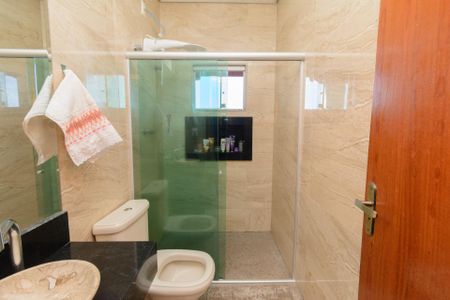 Casa à venda com 600m², 3 quartos e 7 vagas Casa à venda com 600m², 3 quartos e 7 vagasBanheiro Social