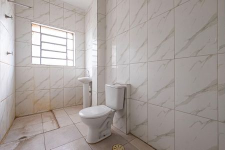 Casa para alugar com 80m², 3 quartos e sem vaga Casa para alugar com 80m², 3 quartos e sem vagaBanheiro