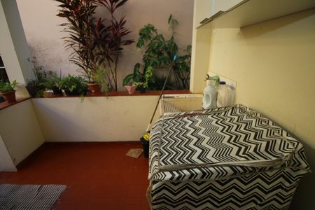 Casa à venda com 200m², 4 quartos e 1 vagaÁrea de Serviço