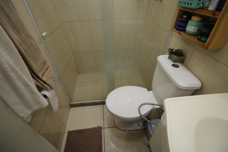 Casa à venda com 200m², 4 quartos e 1 vagaBanheiro da Suíte