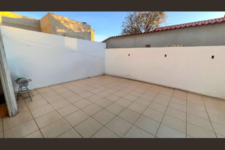 Casa à venda com 360m², 4 quartos e 2 vagas Casa à venda com 360m², 4 quartos e 2 vagasÁrea de Serviço
