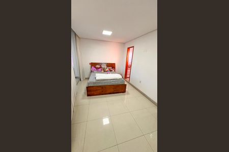 Casa à venda com 360m², 4 quartos e 2 vagas Casa à venda com 360m², 4 quartos e 2 vagasQuarto 3