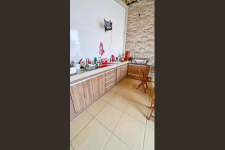 Casa à venda com 360m², 4 quartos e 2 vagas Casa à venda com 360m², 4 quartos e 2 vagasÁrea Gourmet