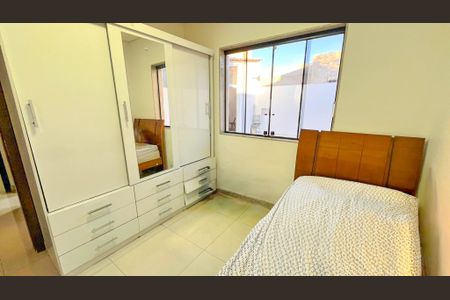 Casa à venda com 360m², 4 quartos e 2 vagas Casa à venda com 360m², 4 quartos e 2 vagasQuarto 2