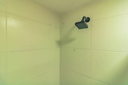 Banheiro Social de apartamento para alugar com 1 quarto, 29m² em Jardim Prudência, São Paulo