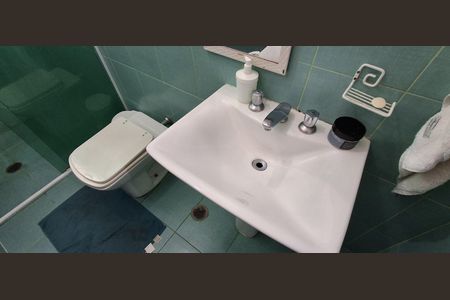 Casa à venda com 164m², 3 quartos e 1 vaga Casa à venda com 164m², 3 quartos e 1 vagaBanheiro Social 2