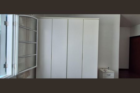 Casa à venda com 164m², 3 quartos e 1 vaga Casa à venda com 164m², 3 quartos e 1 vagaSuíte