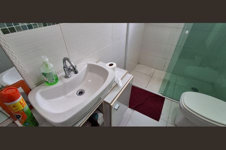 Casa à venda com 164m², 3 quartos e 1 vaga Casa à venda com 164m², 3 quartos e 1 vagaBanheiro Suíte