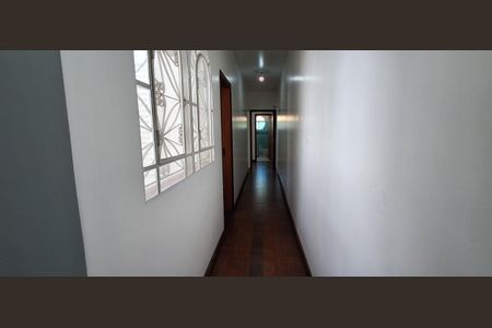 Casa à venda com 164m², 3 quartos e 1 vaga Casa à venda com 164m², 3 quartos e 1 vagaCorredor