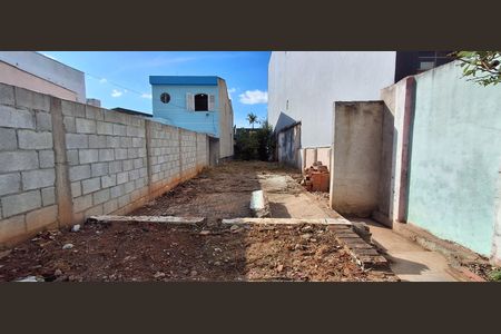 Casa à venda com 164m², 3 quartos e 1 vaga Casa à venda com 164m², 3 quartos e 1 vagaTerreno