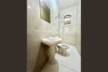 Casa para alugar com 50m², 2 quartos e sem vagaBanheiro